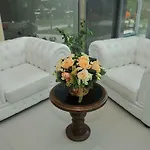 Hotel Mida
