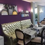 Hotel Mida