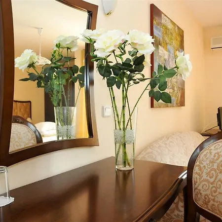 Mida Otel 3*