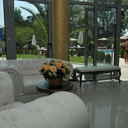 Otel Mida 3*